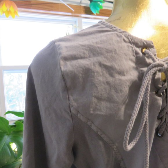 Light grey XCVI ruched tie neck dress - size large - great condition - Picture 4 of 7